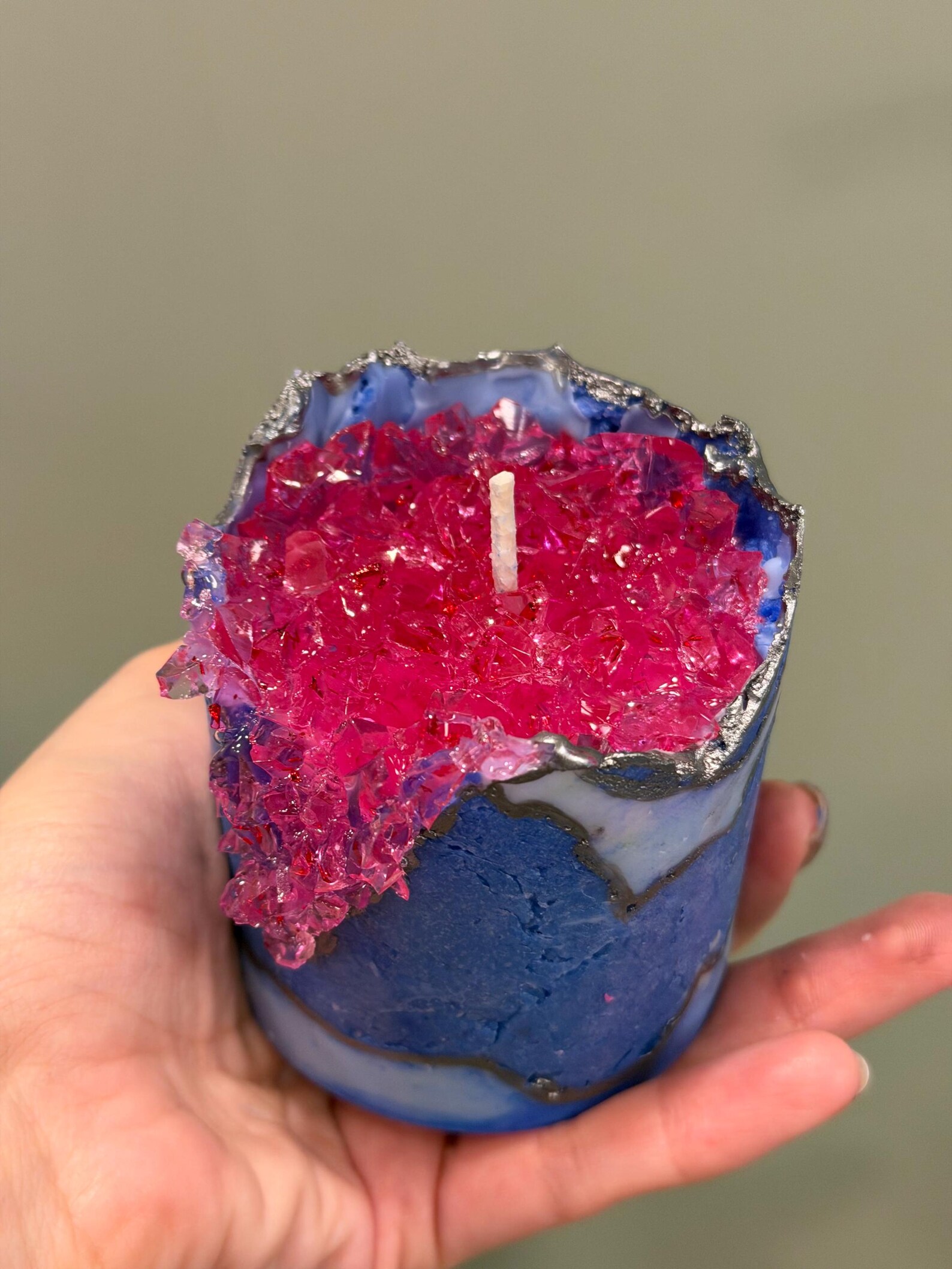 Crystal Geode Candle That Glows From Within 3