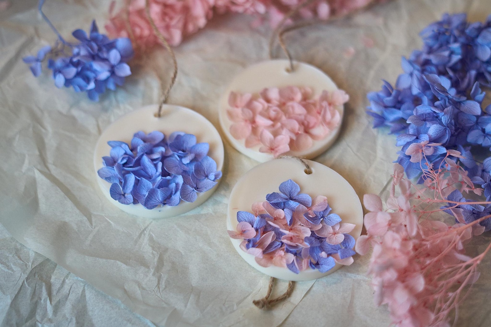 Scented Soy Wax Sachet with Dried Flowers 3